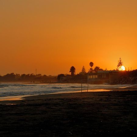 Amaris Mango Seafront Villa Гранеллі Екстер'єр фото